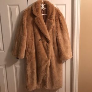 Light brown or tan coat